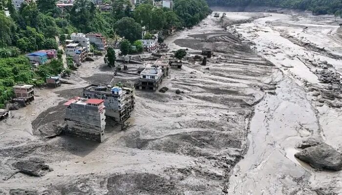 Runtuhan Gletser Diduga Picu Banjir Nepal, 160 Orang Tewas dan Ratusan Hilang