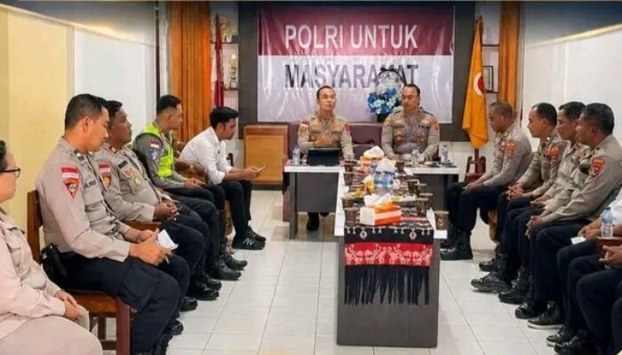 Coffee Morning, Kapolres Sumba Timur AKBP Dr. I Kadek Hery Cahyadi Bahas Evaluasi Tugas dan Pelayanan