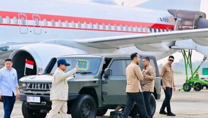 Prabowo Perkuat Penanganan Karhutla di Kalteng, Empat Helikopter Water Bombing Ditambah