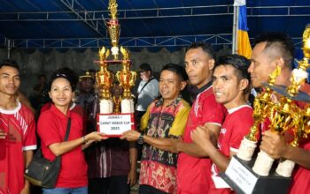 Sangu Ate Juara Camat Webar Cup, Kalahkan Waimangura 5-4 Lewat Adu Penalti